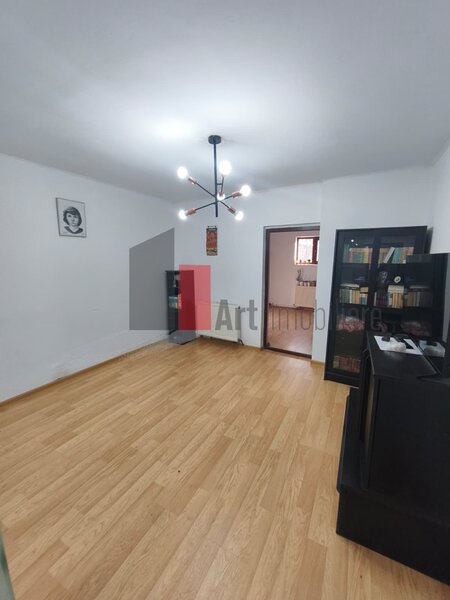 Giulesti Casa Vanzare 4 camere