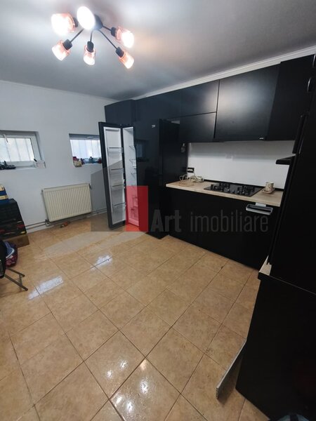 Giulesti Casa Vanzare 4 camere