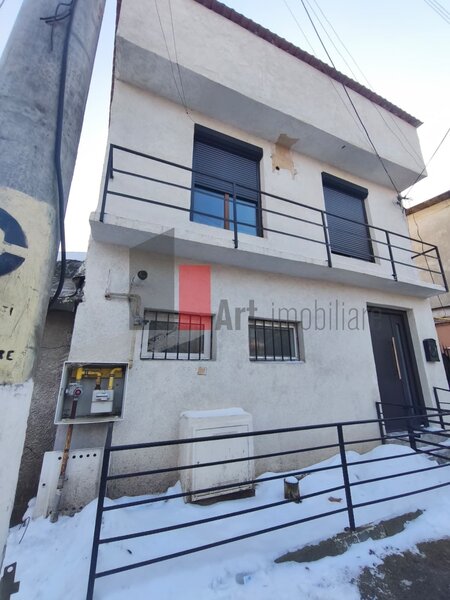 Giulesti Casa Vanzare 4 camere